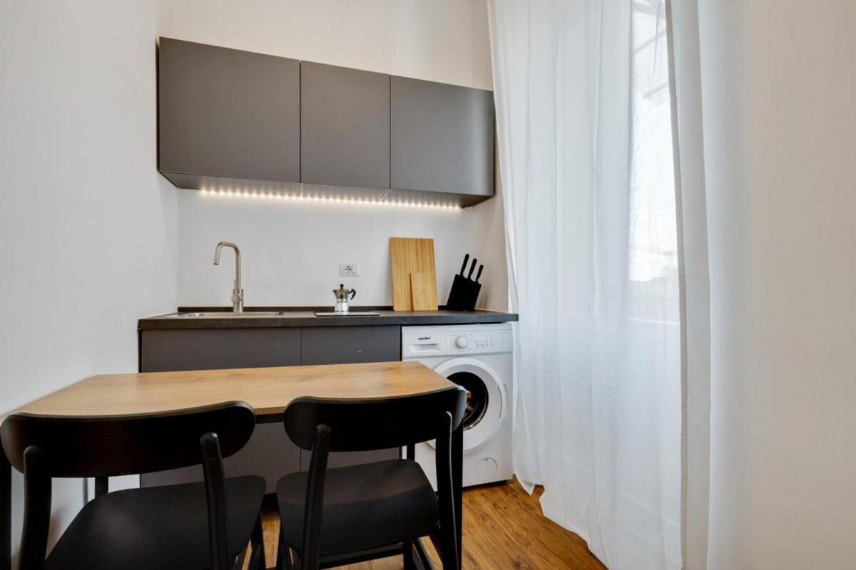 Homeby, Cozy Penthouse Apartment Milano Eksteriør billede
